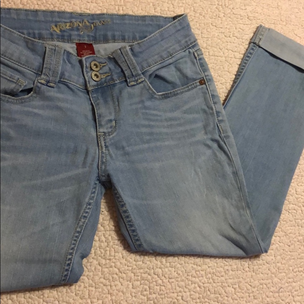 Skinny jean capris